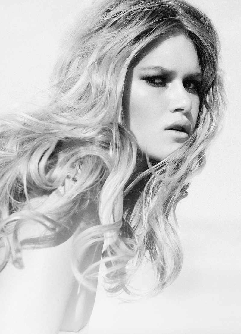 HAIR.RESORT.SPRAY image number 1